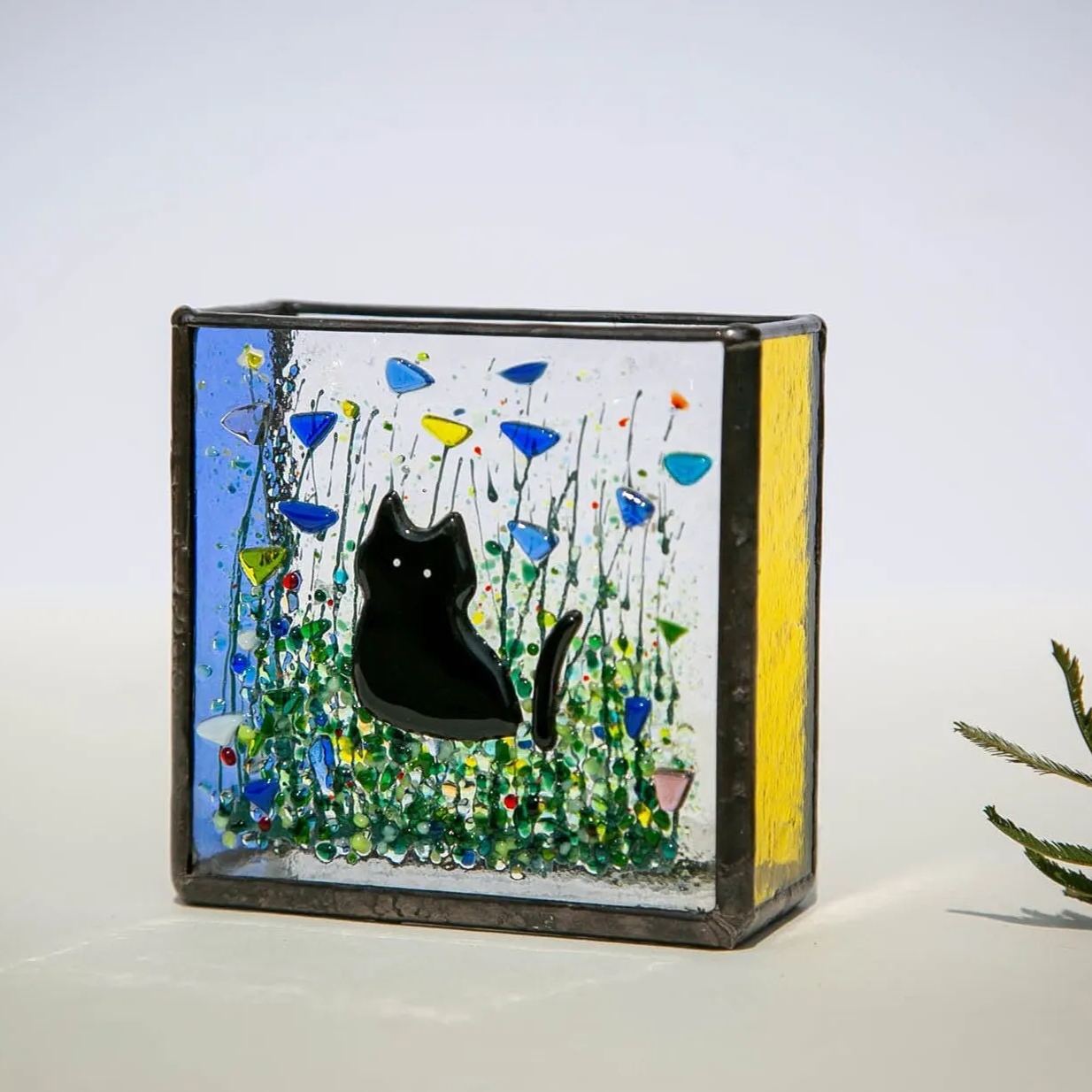 Cats lover gift, Cute Glass Cat Vase Secondary image